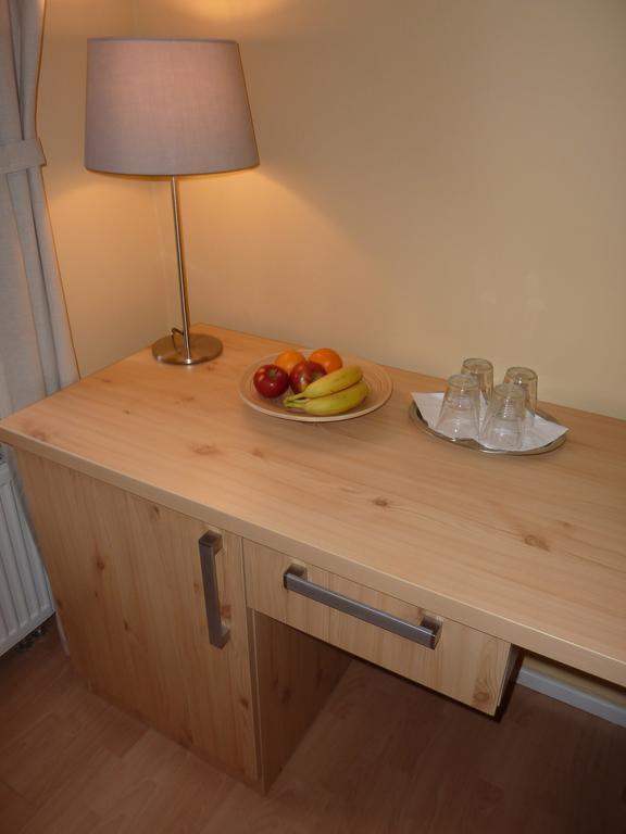 Apartments And Suites Kremnica Room photo